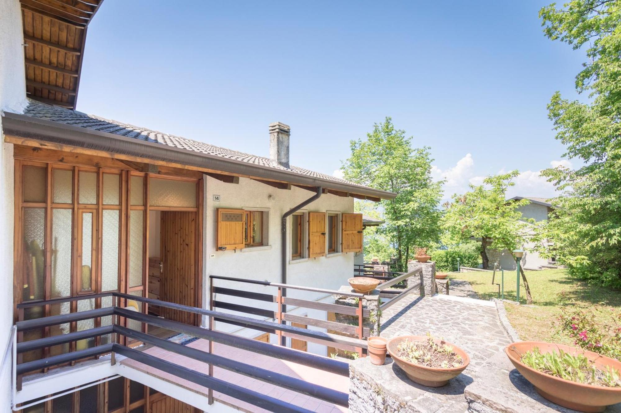 Casa Bella Vista Mit Balkon Apartamento San Zeno di Montagna Exterior foto